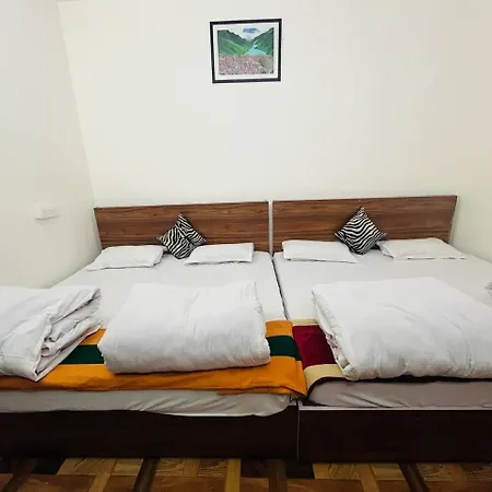 Priya Hotel, Sitapur Trijugi Narayan Exterior photo