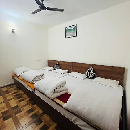 Priya Hotel, Sitapur Trijugi Narayan Exterior photo