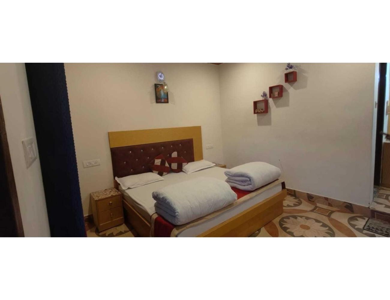 Homestay Priya Hotel, Sitapur